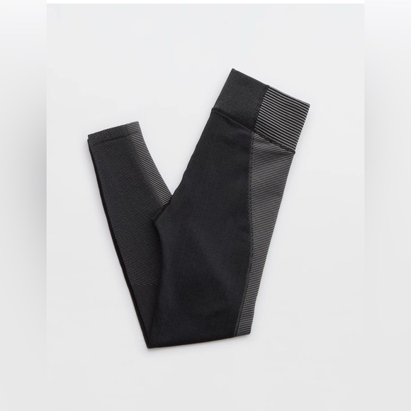 Offline by Aerie - Picture 5 of 11